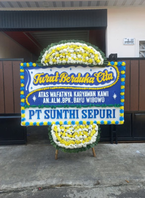 Papan Bunga Duka di Kamal