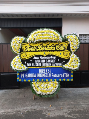 Papan Bunga Duka di Kamal